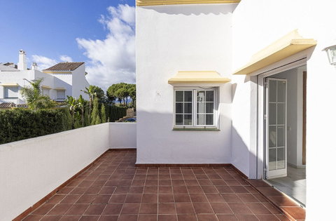 Townhouse in Marbella, Costa del Sol – 3 beds – 695000 € - photo 29 of 56