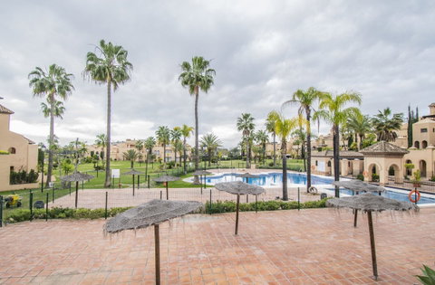 Ground Floor Apartment in Estepona, Costa del Sol – 2 beds – 550000 € - photo 23 of 34