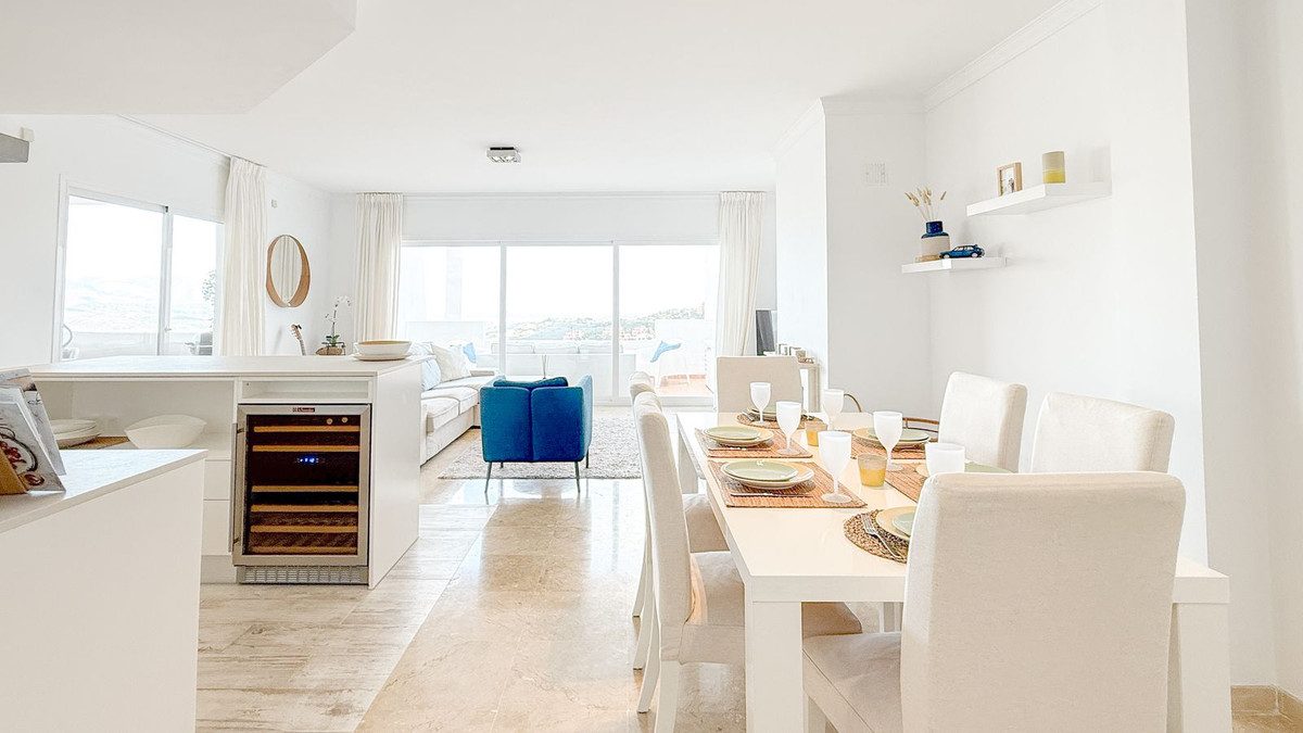 Middle Floor Apartment in Marbella, Costa del Sol – 3 beds – 475000 € - photo 3 of 38