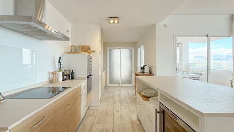 Middle Floor Apartment in Marbella, Costa del Sol – 3 beds – 475000 € - photo 6 of 38