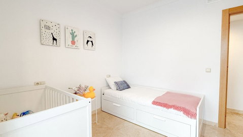 Middle Floor Apartment in Marbella, Costa del Sol – 3 beds – 475000 € - photo 15 of 38