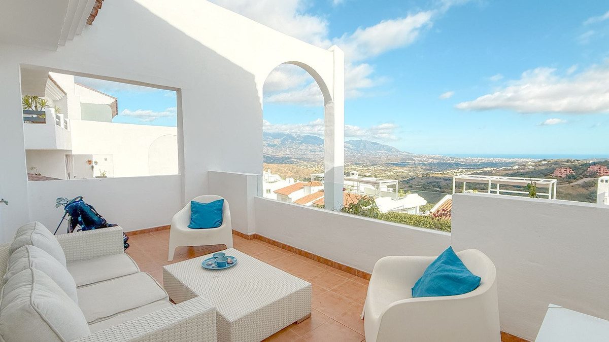 Middle Floor Apartment in Marbella, Costa del Sol – 3 beds – 475000 € - photo 29 of 38
