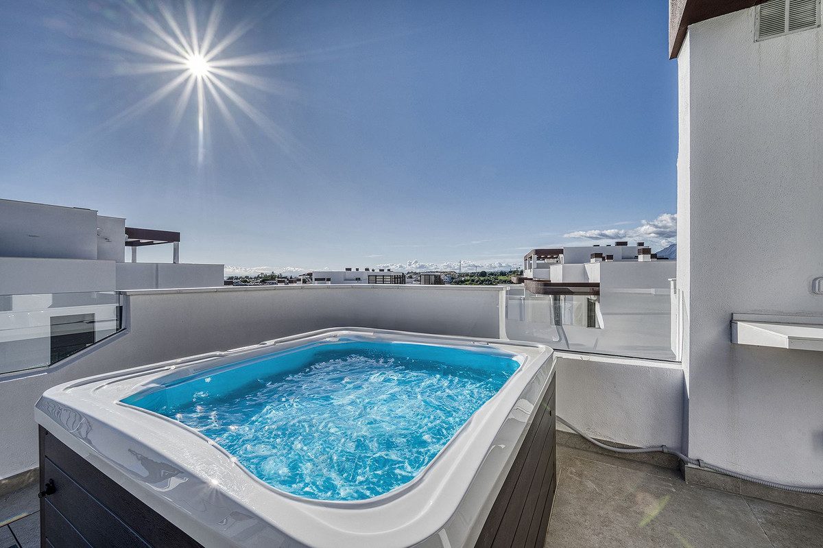 Penthouse in Estepona, Costa del Sol – 3 beds – 1150000 € - photo 9 of 60