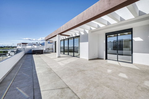 Penthouse in Estepona, Costa del Sol – 3 beds – 1150000 € - photo 14 of 60