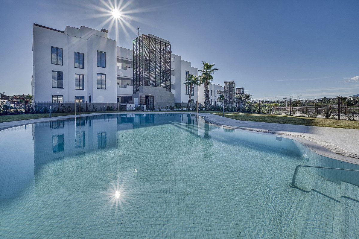 Penthouse in Estepona, Costa del Sol – 3 beds – 1150000 € - photo 44 of 60