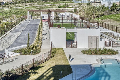 Penthouse in Estepona, Costa del Sol – 3 beds – 1150000 € - photo 51 of 60