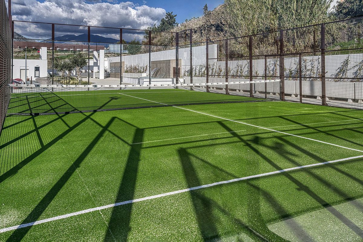 Penthouse in Estepona, Costa del Sol – 3 beds – 1150000 € - photo 54 of 60