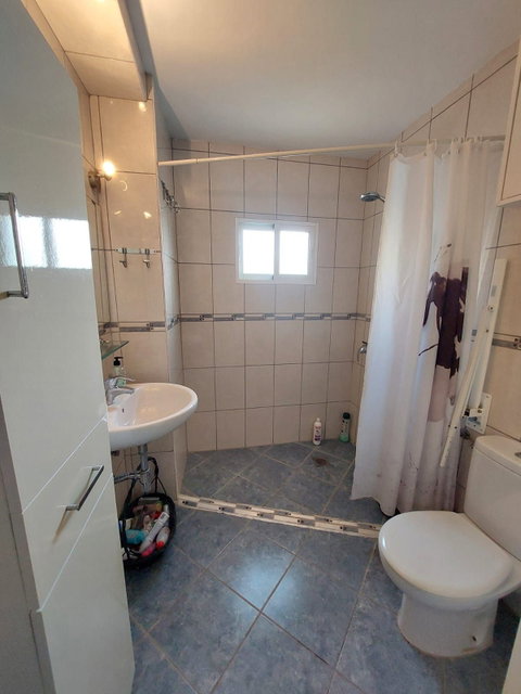 Middle Floor Apartment in Torremolinos, Costa del Sol – 2 beds – 250000 € - photo 13 of 19