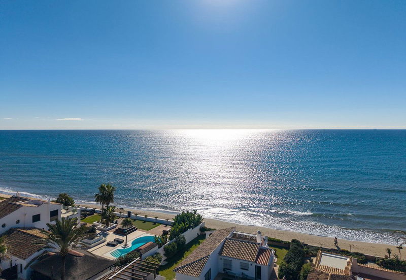 Detached Villa in Marbella, Costa del Sol – 2 beds – 985000 €