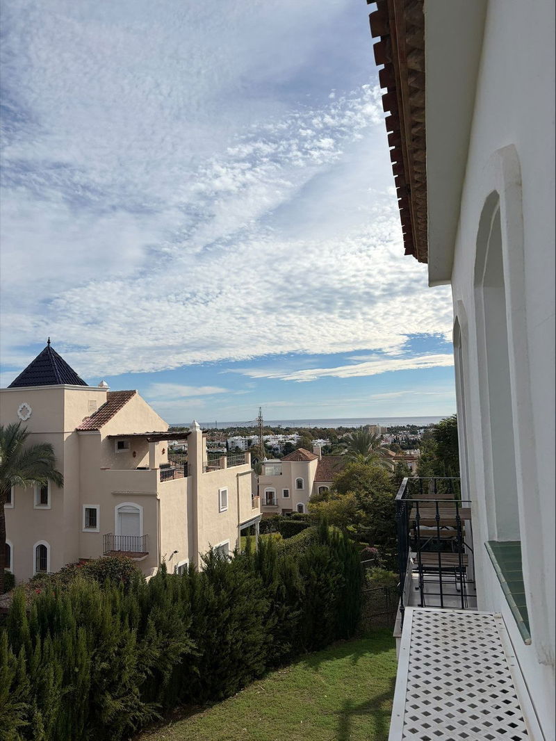 Middle Floor Studio in Estepona, Costa del Sol – 0 beds – 199000 €