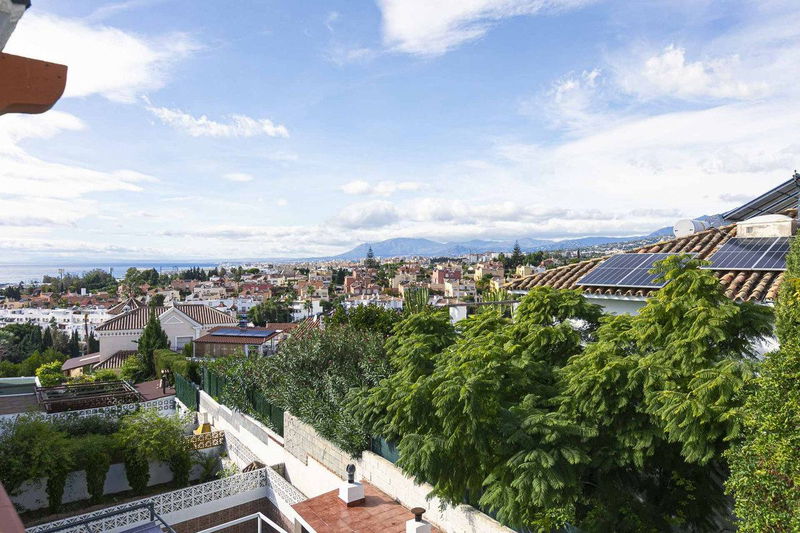 Townhouse in Marbella, Costa del Sol – 6 beds – 610000 €