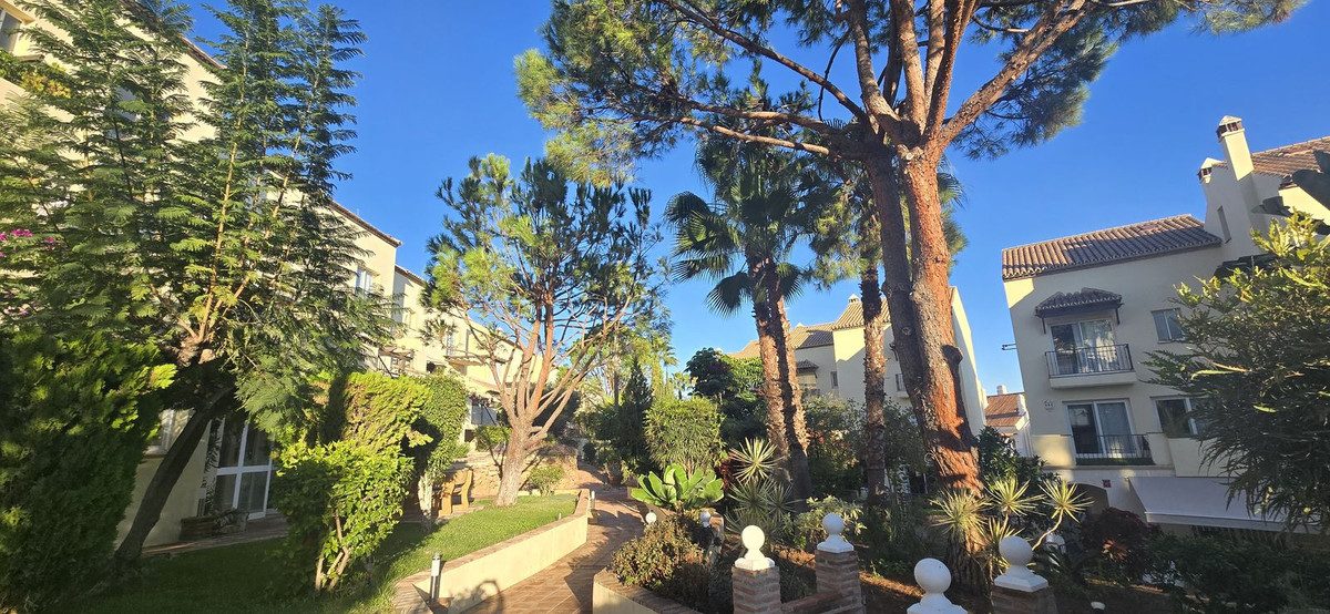 Penthouse in Marbella, Costa del Sol – 3 beds – 675000 € - photo 7 of 19