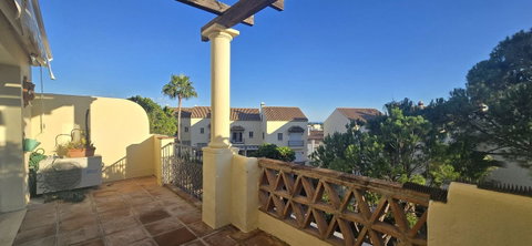 Penthouse in Marbella, Costa del Sol – 3 beds – 675000 € - photo 12 of 19