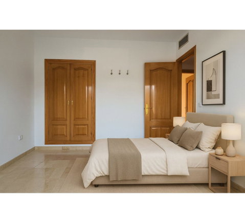Penthouse in Marbella, Costa del Sol – 3 beds – 675000 € - photo 13 of 19