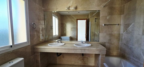 Penthouse in Marbella, Costa del Sol – 3 beds – 675000 € - photo 14 of 19