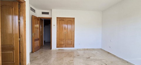 Penthouse in Marbella, Costa del Sol – 3 beds – 675000 € - photo 16 of 19