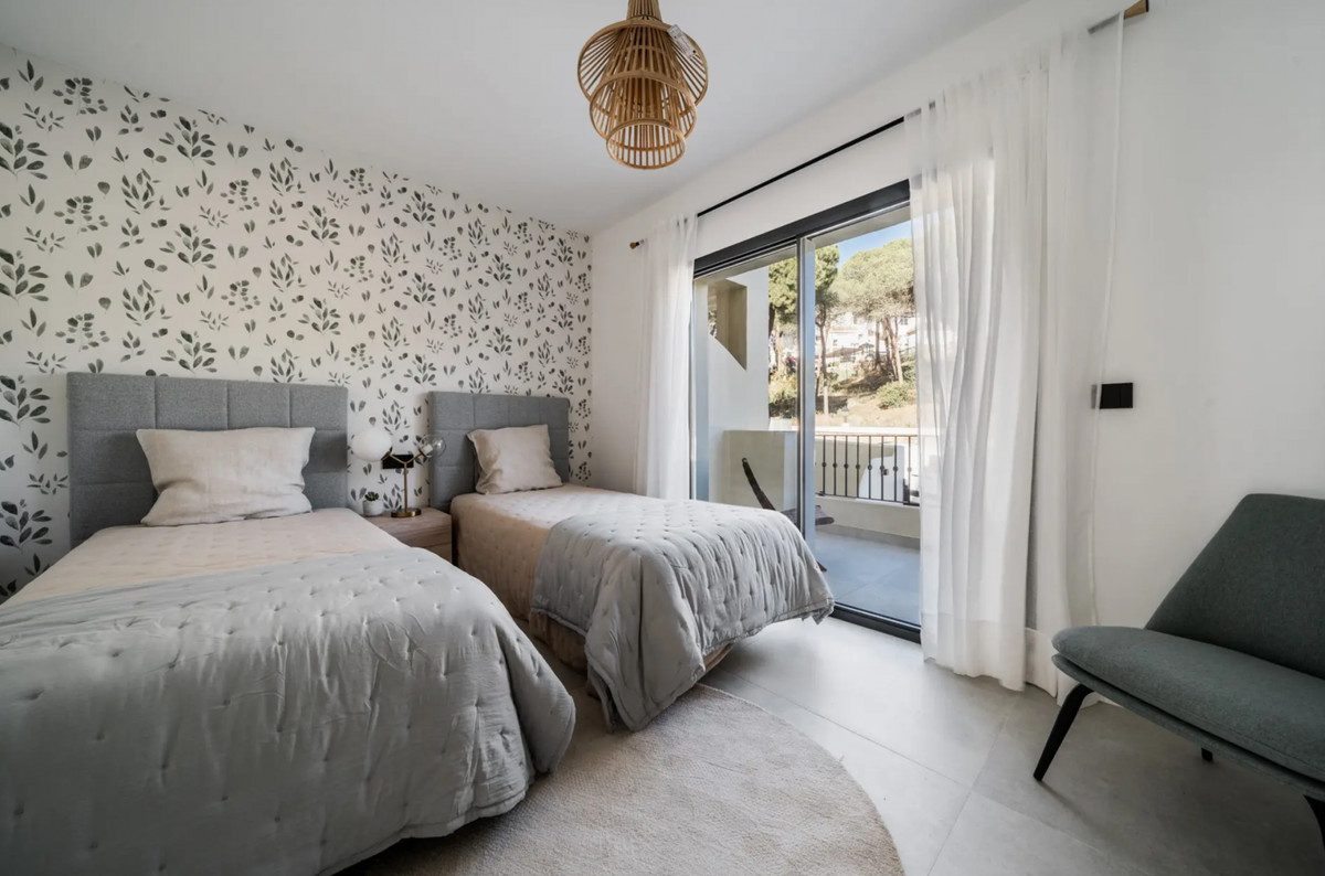 Townhouse in Marbella, Costa del Sol – 3 beds – 850000 € - photo 14 of 18