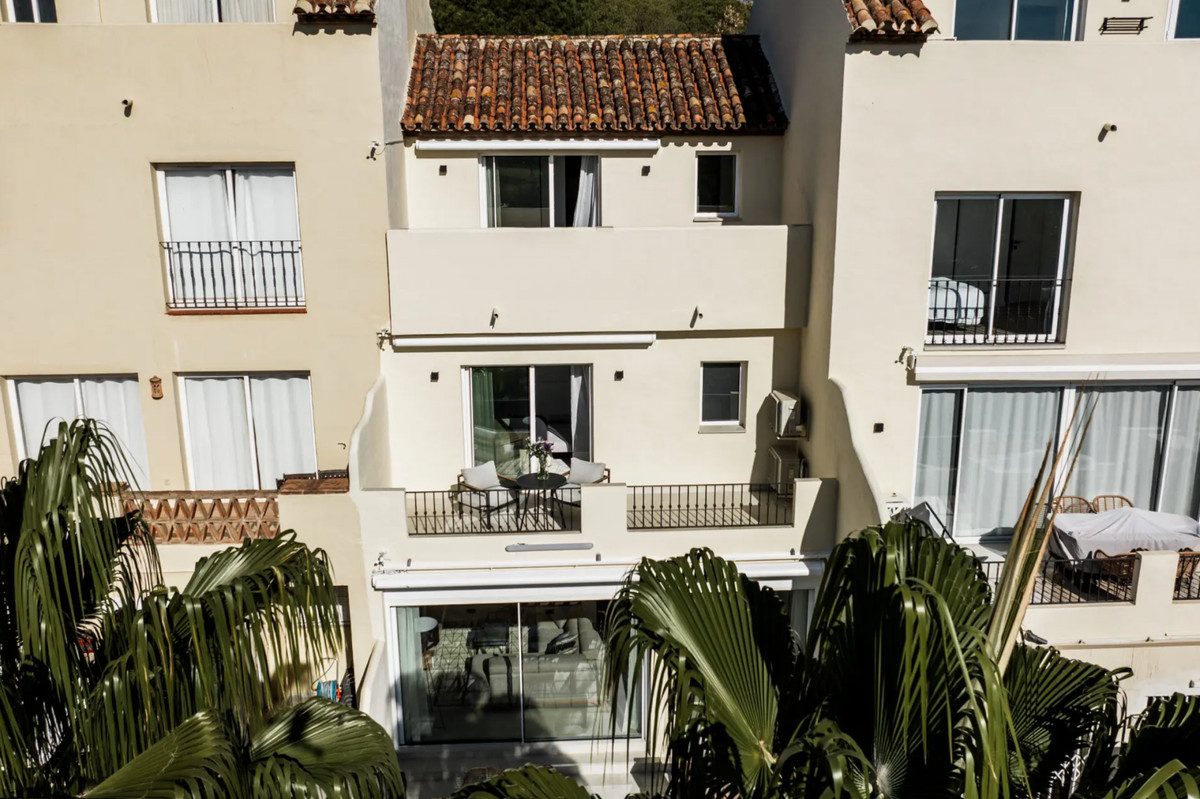 Townhouse in Marbella, Costa del Sol – 3 beds – 850000 € - photo 18 of 18