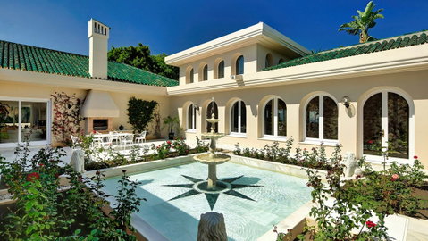 Detached Villa in Marbella, Costa del Sol – 10 beds – 10000000 € - photo 2 of 37