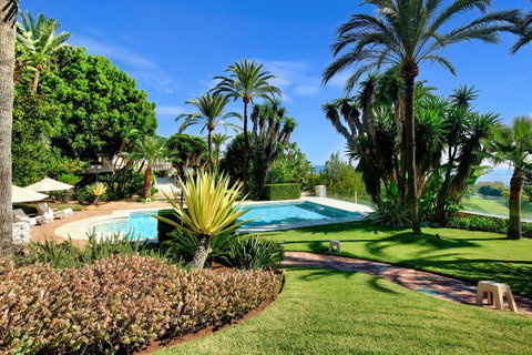Detached Villa in Marbella, Costa del Sol – 10 beds – 10000000 € - photo 8 of 37