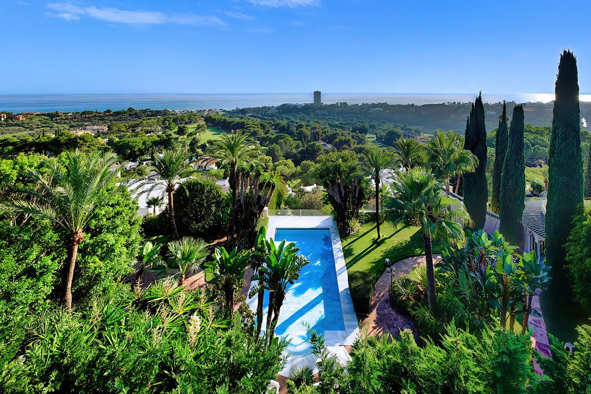Detached Villa in Marbella, Costa del Sol – 10 beds – 10000000 € - photo 26 of 37