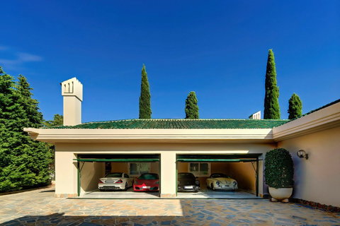 Detached Villa in Marbella, Costa del Sol – 10 beds – 10000000 € - photo 30 of 37