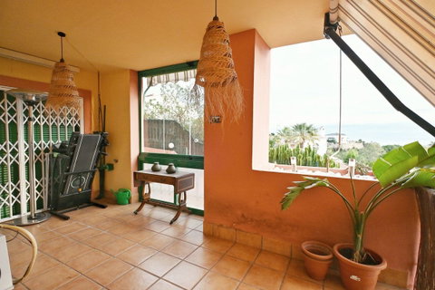 Middle Floor Apartment in Fuengirola, Costa del Sol – 3 beds – 550000 € - photo 3 of 21