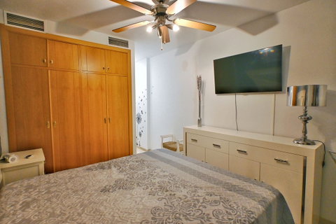 Middle Floor Apartment in Fuengirola, Costa del Sol – 3 beds – 550000 € - photo 8 of 21