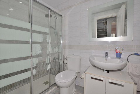 Penthouse in Benalmadena, Costa del Sol – 3 beds – 549000 € - photo 28 of 38
