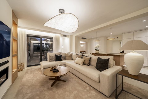 Detached Villa in Marbella, Costa del Sol – 5 beds – 2500000 € - photo 22 of 32