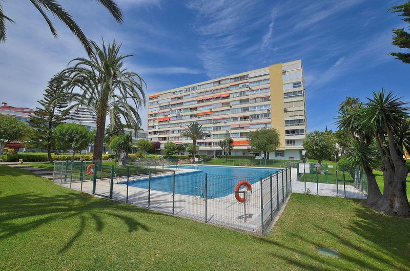 Top Floor Apartment in Benalmadena, Costa del Sol – 2 beds – 349000 €