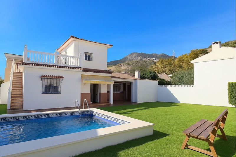 Detached Villa in Benalmadena, Costa del Sol – 2 beds – 550000 €