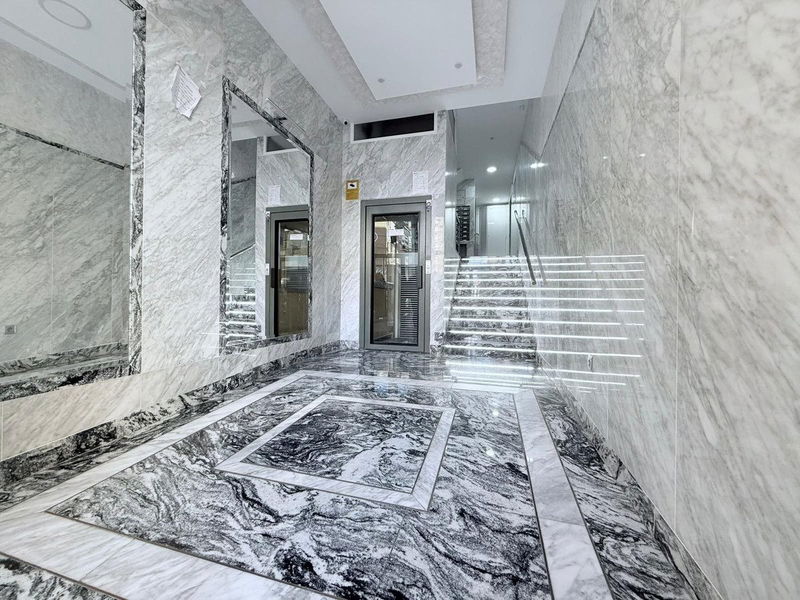 Middle Floor Apartment in Málaga, Costa del Sol – 3 beds – 350000 €