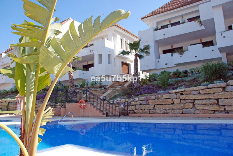 Ground Floor Apartment in Manilva, Costa del Sol – 2 beds – 309800 €
