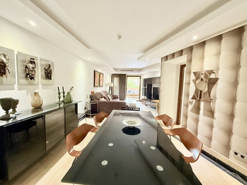 Middle Floor Apartment in Estepona, Costa del Sol – 3 beds – 690000 € - photo 5 of 38