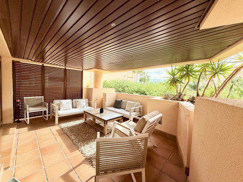Middle Floor Apartment in Estepona, Costa del Sol – 3 beds – 690000 € - photo 20 of 38