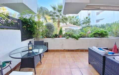 Ground Floor Apartment in Estepona, Costa del Sol – 1 beds – 275000 € - photo 22 of 37