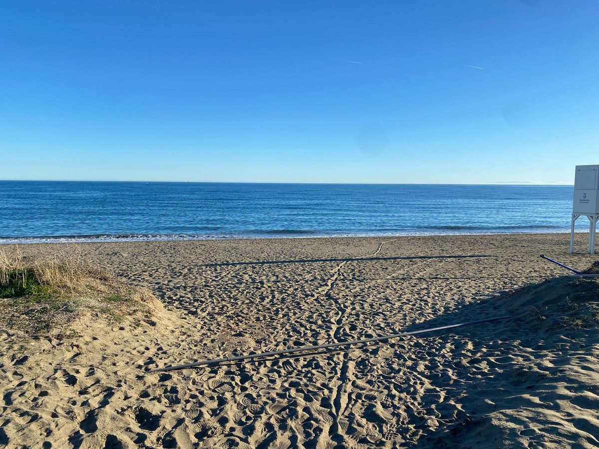 Ground Floor Apartment in Estepona, Costa del Sol – 1 beds – 275000 € - photo 30 of 37