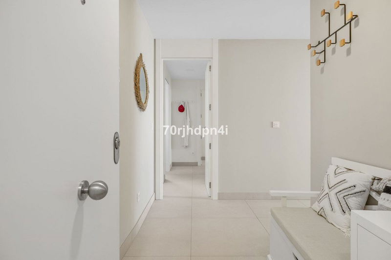 Middle Floor Apartment in Mijas, Costa del Sol – 2 beds – 675000 €