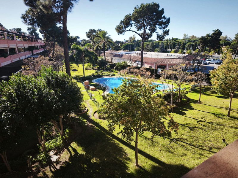 Middle Floor Apartment in Marbella, Costa del Sol – 2 beds – 339000 €