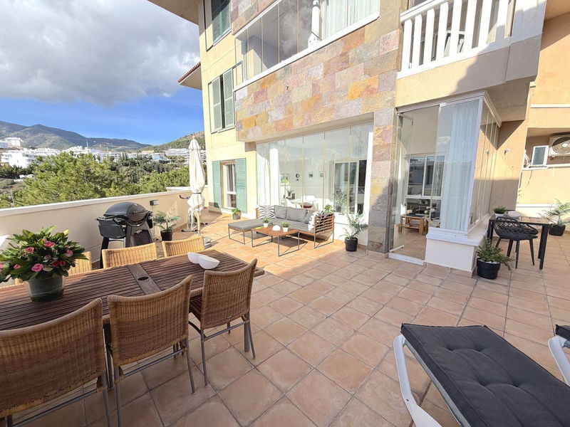 Middle Floor Apartment in Fuengirola, Costa del Sol – 2 beds – 430000 €