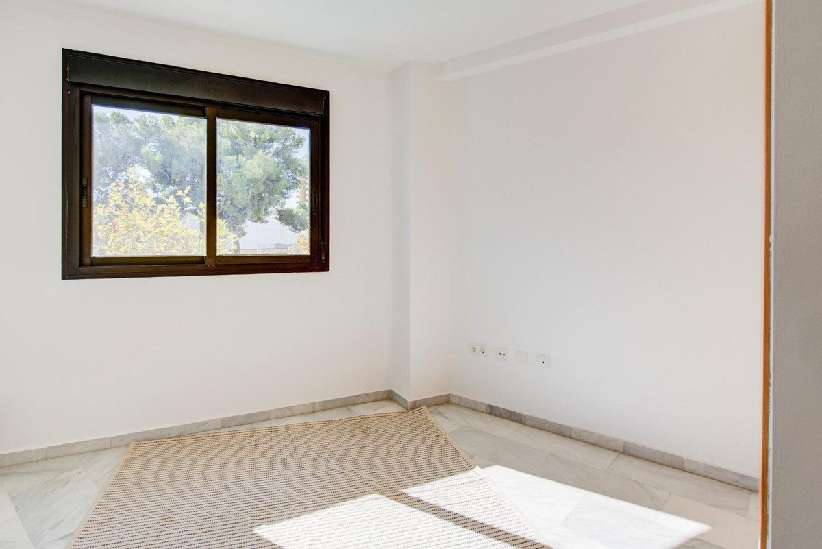 Middle Floor Apartment in Torremolinos, Costa del Sol – 3 beds – 295000 € - photo 9 of 28
