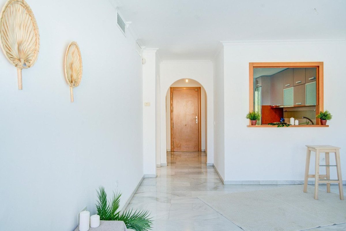 Middle Floor Apartment in Torremolinos, Costa del Sol – 3 beds – 295000 € - photo 15 of 28