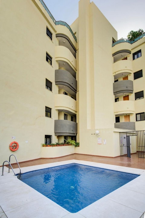 Middle Floor Apartment in Torremolinos, Costa del Sol – 3 beds – 295000 € - photo 24 of 28