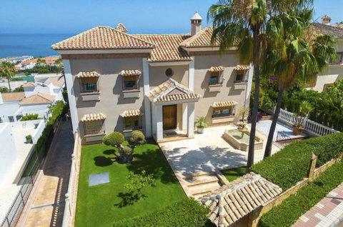 Detached Villa in Mijas, Costa del Sol – 5 beds – 3650000 € - photo 2 of 24
