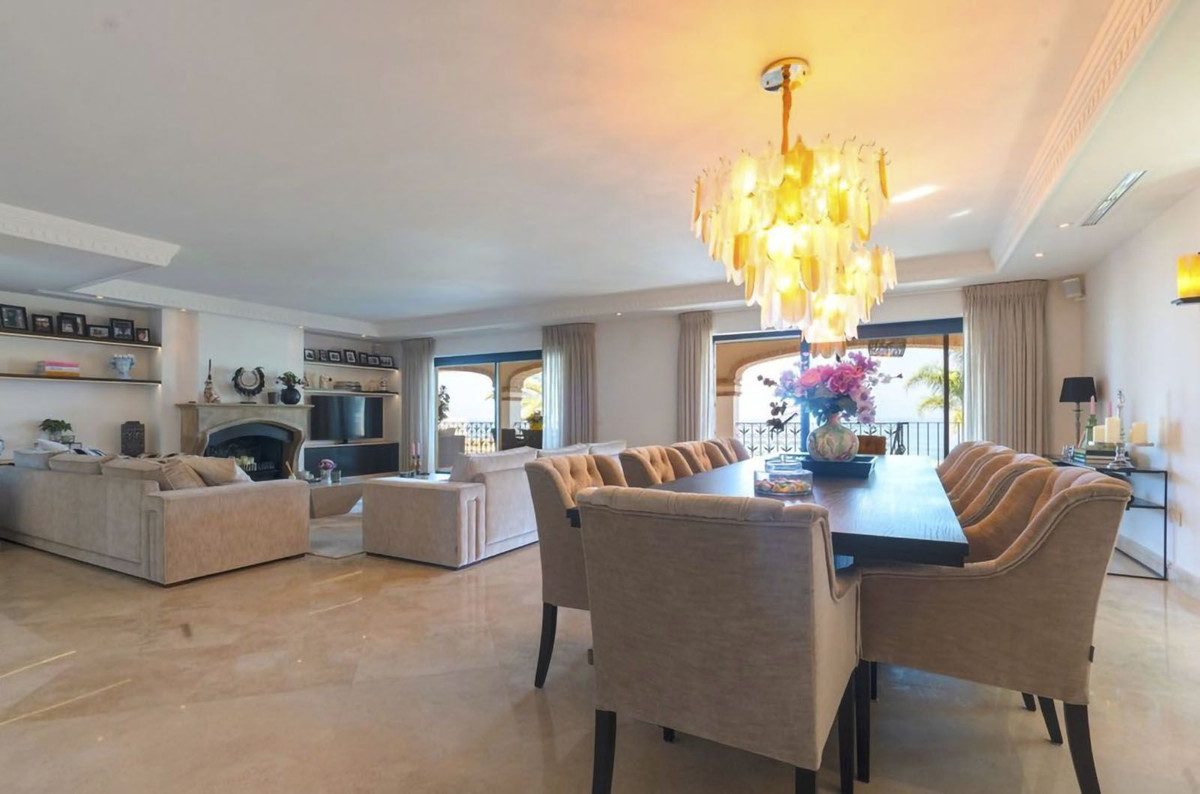 Detached Villa in Mijas, Costa del Sol – 5 beds – 3650000 € - photo 10 of 24