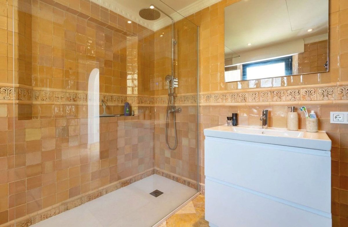 Detached Villa in Mijas, Costa del Sol – 5 beds – 3650000 € - photo 15 of 24