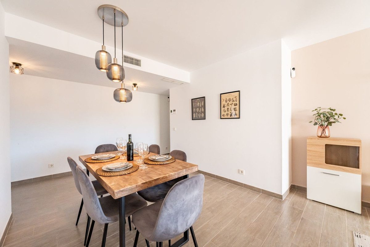 Middle Floor Apartment in Mijas, Costa del Sol – 3 beds – 395000 € - photo 10 of 33