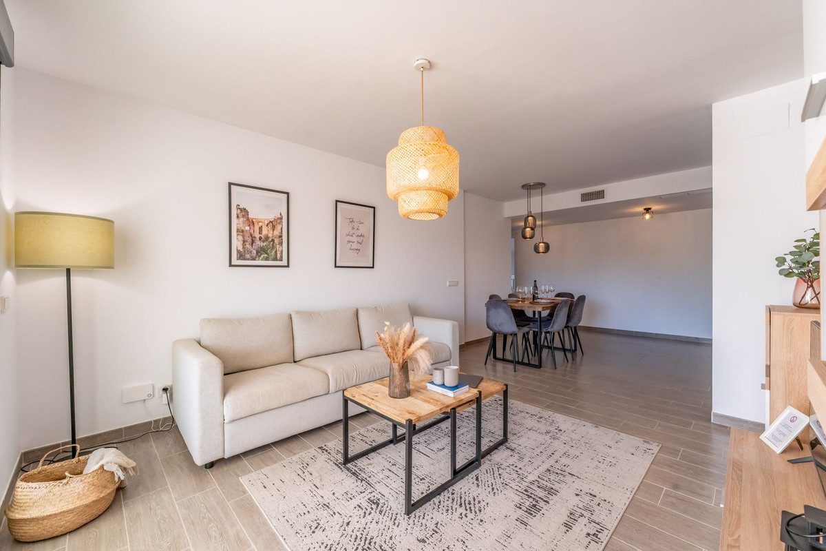 Middle Floor Apartment in Mijas, Costa del Sol – 3 beds – 395000 € - photo 12 of 33