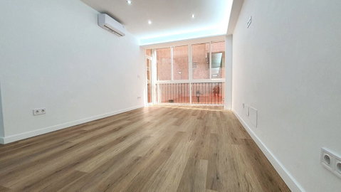 Middle Floor Apartment in Fuengirola, Costa del Sol – 3 beds – 325000 € - photo 3 of 16